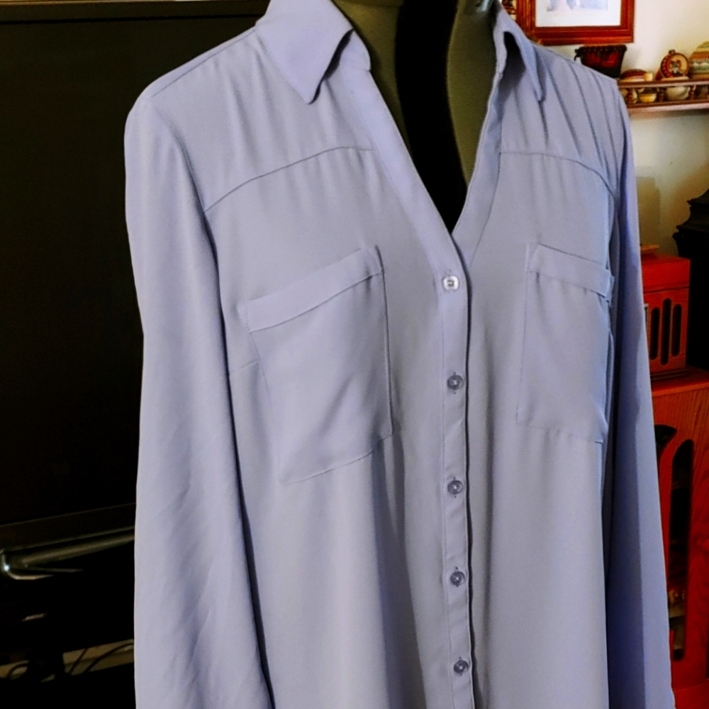 Express say L blouse